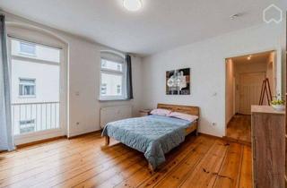 Wohnung kaufen in Dirschauer Straße, 10245 Berlin, Bezugsfreie Single-Wohnung mit Innenhofblick im Simon-Dach-Viertel