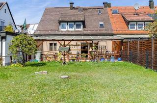 Doppelhaushälfte kaufen in Nelkenweg 15, 95447 Saas, Rarität in Bayreuth-Saas: Rollstuhlgerechte Doppelhaushälfte mit zwei Wohneinheiten und Traumgarten