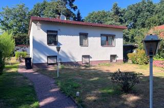 Haus kaufen in Ilmenauer Weg, 13587 Spandau, großes Wochenendhaus auf Pachtland