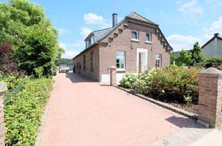 Bauernhaus kaufen in Düffelgaustraße 100, 47559 Kranenburg, Historisches Bauernhaus mit rund 19000 m² Grundstück für Pferde- und Naturliebhaber