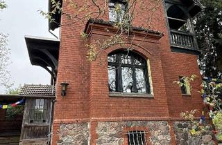 Villa kaufen in Berlinerstr., 15377 Buckow, Rarität: Einzigartige Villa in Buckow - von privat