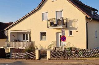 Mehrfamilienhaus kaufen in 93142 Maxhütte-Haidhof, geräumiges Mehrfamilienhaus mit Garagen in Maxhütte-Haidhof