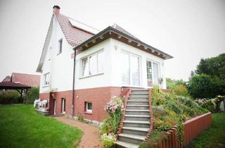 Einfamilienhaus kaufen in 23972 Lübow, *****VERKAUFT*****Solides Einfamilienhaus mit großzügigem Wohnbereich, Vollkeller und Garage!