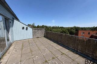 Wohnung kaufen in 24145 Wellsee, Maisonettewohnung mit großer Dachterrasse & Stellplatz. Frei!