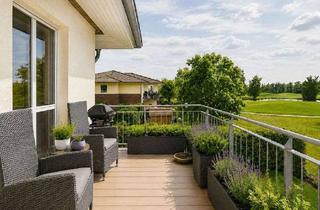 Wohnung kaufen in 21365 Adendorf, Exklusive 3-Zimmer-Eigentumswohnung im Castanea Resort Adendorf mit Golfplatzblick vom Balkon...