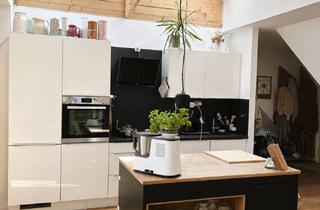 Wohnung mieten in 85411 Hohenkammer, Exklusive Dachgeschosswohnung mit beeindruckender Raumhöhe, offenem Dachstuhl und zwei Balkonen
