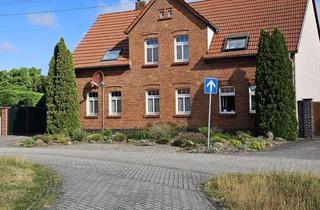 Wohnung mieten in Gröberner Dorfplatz, 06774 Gröbern, 2-Raum-Wohnung mit Küche, Diele, Bad mit Badewanne, Waschküche, Garage, Fahrradraum, Keller