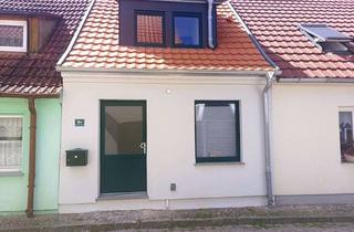 Haus kaufen in Bleicherstraße 104, 18356 Barth, RESERVIERT (Stadthaus in historischer Altstadtlage - Erstbezug nach Sanierung)