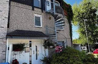 Haus kaufen in Distelweg 24, 40789 Monheim, Reihenendhaus mit Garten, Garage und zusätzlichem Ausbaupotenzial in guter Lage von Monheim-Baumberg