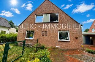Einfamilienhaus kaufen in 23769 Fehmarn, Einfamilienhaus in zentraler Lage auf großem Grundstück!
