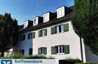 Wohnung kaufen in 93051 Regensburg, Traumhafte 3-Zimmer-Dachgeschosswohnung in der grünen Mitte mit Panoramablick über Regensburg und eigenem Garten