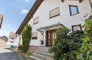 Wohnung kaufen in 35466 Rabenau, Geräumige 4-Zimmer-Wohnung mit Einbauküche und Garage in Rabenau-Geilshausen