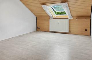 Wohnung kaufen in 32657 Lemgo, Gepflegte 2-Zimmer-Dachgeschosswohnung in Toplage von Lemgo
