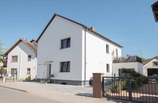 Einfamilienhaus kaufen in 67141 Neuhofen, Eigenheim oder Kapitalanlage : Modernisiertes Haus mit zwei Wohneinheiten