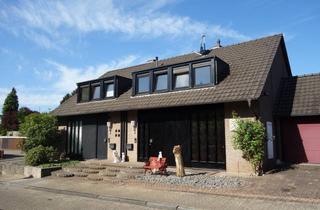 Haus kaufen in Am Wagenrast 35, 40629 Düsseldorf, FREISTEHEND EXKLUSIV 1 FAM.-HS., 3 GARAGEN, 7 ZI./237 QM WFL., MARMOR, KAMIN, SAUNA IN KNITTKUHL