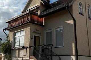 Einfamilienhaus kaufen in 31812 Bad Pyrmont, Bad Pyrmont - Großzügiges Einfamilienhaus mit Garten,Garage und Balkon