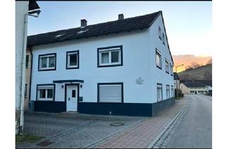 Doppelhaushälfte kaufen in 91781 Weißenburg, Weißenburg in Bayern - Große Doppelhaushälfte mit großzügigen Nebengebäude