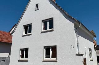 Einfamilienhaus kaufen in 67454 Haßloch, Haßloch - Einfamilienhaus mit großem Grundstück, Keller und zwei Garagen
