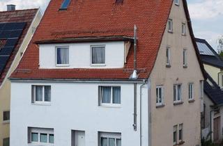 Mehrfamilienhaus kaufen in 78647 Trossingen, Trossingen - Ehrwürdiges MFH m.3 Wohneinheiten als Kapitalanlage gut vermietet