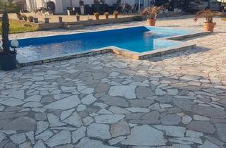 Einfamilienhaus kaufen in 10553 Berlin, Berlin - EFH mit ELW und extra Baugrundstück(1200 qm),8×4 m Pool,