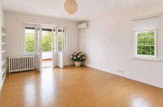 Wohnung kaufen in 14052 Berlin, Helle Dachgeschosswohnung im beliebten Westend