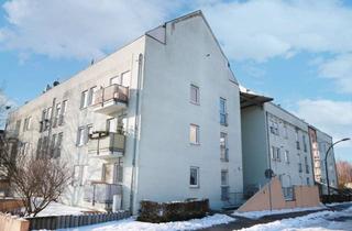 Wohnung kaufen in Elbstraße, 01809 Heidenau, Charmante 4 Zimmer Wohnung mit 2 Balkonen in ruhiger Ortsrandlage von Heidenau