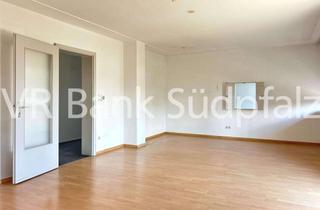 Wohnung kaufen in 76829 Landau, Zentrumsnah in Landau: Großzügige 4-Zimmerwohnug mit Balkon und Loggia