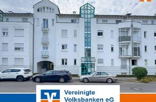 Wohnung kaufen in 71032 Böblingen, Stilvolle Kapitalanlage - Vermietete 3,5-Zimmer-Wohnung mit Terrasse und TG-Stellplatz in top Lage