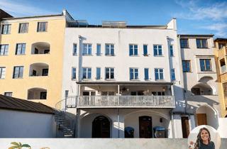Wohnung kaufen in 83512 Wasserburg, Stilvolle Wohneinheit mit sonnigem Balkon & Blick auf den Inn