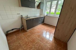Wohnung mieten in Heimgarten 110, 09127 Chemnitz, Frei ab 1.10. - zzgl EBK *** ! Bad mit Wanne / Balkon / Stellplatz u.v.m.
