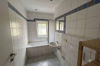 Wohnung mieten in Walther-Rathenau-Straße 27, 08058 Zwickau, Schöne 2-Raum Wohnung mit Einbauküche & Tageslichtbad