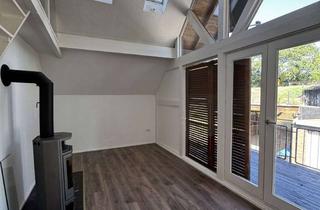 Wohnung mieten in Wenauerstraße 40, 52224 Stolberg, Charmante 2.5-Zimmer-Wohnung mit Küche, Bad, zusätzlichem Galeriezimmer, Balkon & Kamin