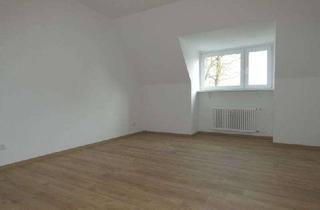 Wohnung mieten in Fürstäbtissinstr. 51, 45355 Borbeck-Mitte, *** Altbauflair in Schlossparknähe! Sanierte DG-Wohnung mit Duschbad! ***
