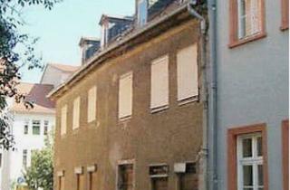 Mehrfamilienhaus kaufen in 06618 Naumburg, Altstadtjuwel mit 240 m² Grundstück und großem Entwicklungspotenzial