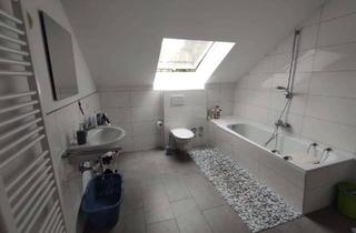 Wohnung mieten in Liesl-Karlstadt-Straße, 85757 Karlsfeld, Zwei-Zimmer Wohnung im Dachgeschoss mit Gartenanteil
