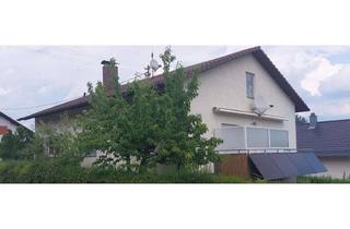 Haus kaufen in Erlenweg, 74858 Aglasterhausen, Zweifamilienhaus mit Doppelgarage und Garten bezugsfrei