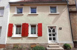 Haus kaufen in 76726 Germersheim, Charmantes Stadthaus: Urbanes Leben mit Wohlfühlgarantie, Wintergarten und kleinem Privatgarten