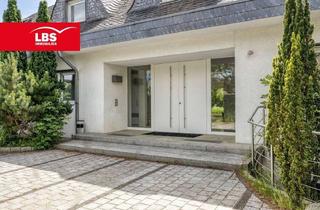 Villa kaufen in 40764 Langenfeld, Diese Villa ist weit mehr als eine Immobilie – repräsentatives Anwesen!