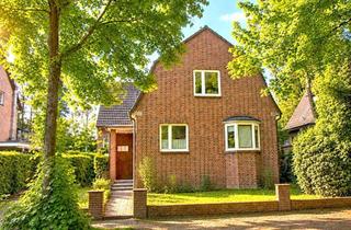 Villa kaufen in 22529 Lokstedt, HH-Lokstedt, Bestlage, courtagefrei: Rotklinker-Villa zur Eigennutzung oder als Kapitalanlage
