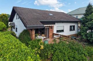 Einfamilienhaus kaufen in 68794 Oberhausen-Rheinhausen, Viel Platz für Ihre Wohnträume: Freistehendes Einfamilienhaus mit Gartenpotenzial in Rheinhausen