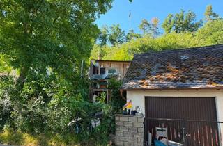 Grundstück zu kaufen in 91459 Markt Erlbach, 996 m² großes Hanggrundstück mit Entwicklungspotenzial zu verkaufen – Beräumung erforderlich!