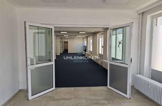 Büro zu mieten in 29525 Uelzen, VERMIETUNG: Moderne Büroeinheit von 250 m² im Erdgeschoss mit großer Garage und PKW Stellplätzen- z