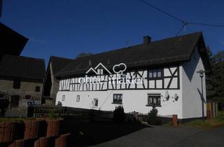 Anlageobjekt in 57632 Burglahr, Vollvermietetes Gebäude - DHH als Eigennutz möglich - mit Nebengebäude und neuer Garage