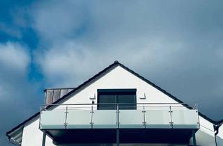 Wohnung mieten in 88677 Markdorf, WOHNEN GANZ OBEN: * 2,5 Zi-Dachgeschosswohnung mit großem Sonnenbalkon!*