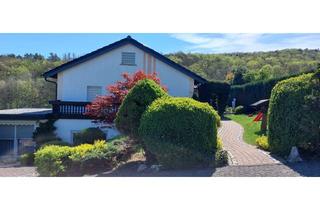 Haus kaufen in 35708 Haiger, Traumhafter Ausblick garantiert- Eigenheim mit 3 Wohneinheiten