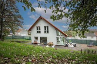 Einfamilienhaus kaufen in Hauptstraße 13b, 66904 Börsborn, Neuwertiges KfW-55-Einfamilienhaus mit Wintergarten, Weitblick und großem Garten - provisionsfrei