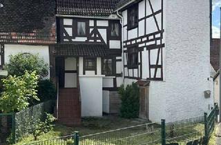 Haus kaufen in Eckstraße, 61276 Weilrod, Charmantes Fachwerkhäuschen mit Garten – ideal als Wochenenddomizil oder für Singles