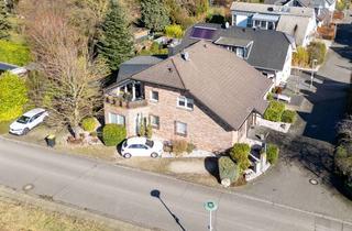 Mehrfamilienhaus kaufen in 50259 Pulheim, Exklusives, ruhig gelegenes Mehrfamilienhaus an Privatstraße mit Waldrandlage in Pulheim