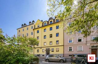 Wohnung kaufen in 80636 München, Freie 2-Zimmer-Altbauwohnung