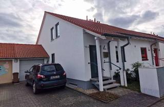 Haus mieten in 67657 Innenstadt, Attraktive und neuwertige 4-Raum-Doppelhaushälfte mit geh. Innenausstattung und EBK